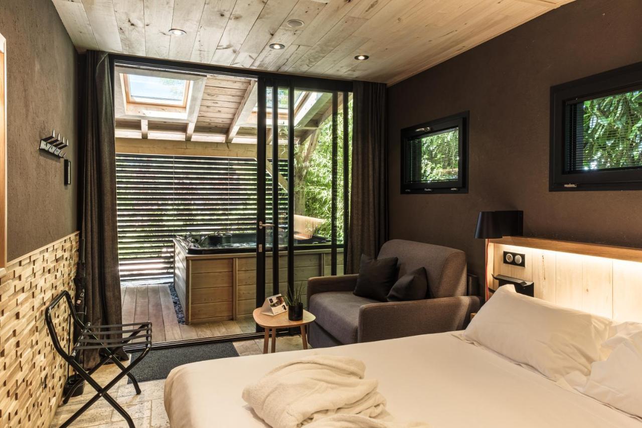 Le Domaine Des Pres Verts Suites & Chambres Avec Jacuzzi Privatif Jouey Екстериор снимка
