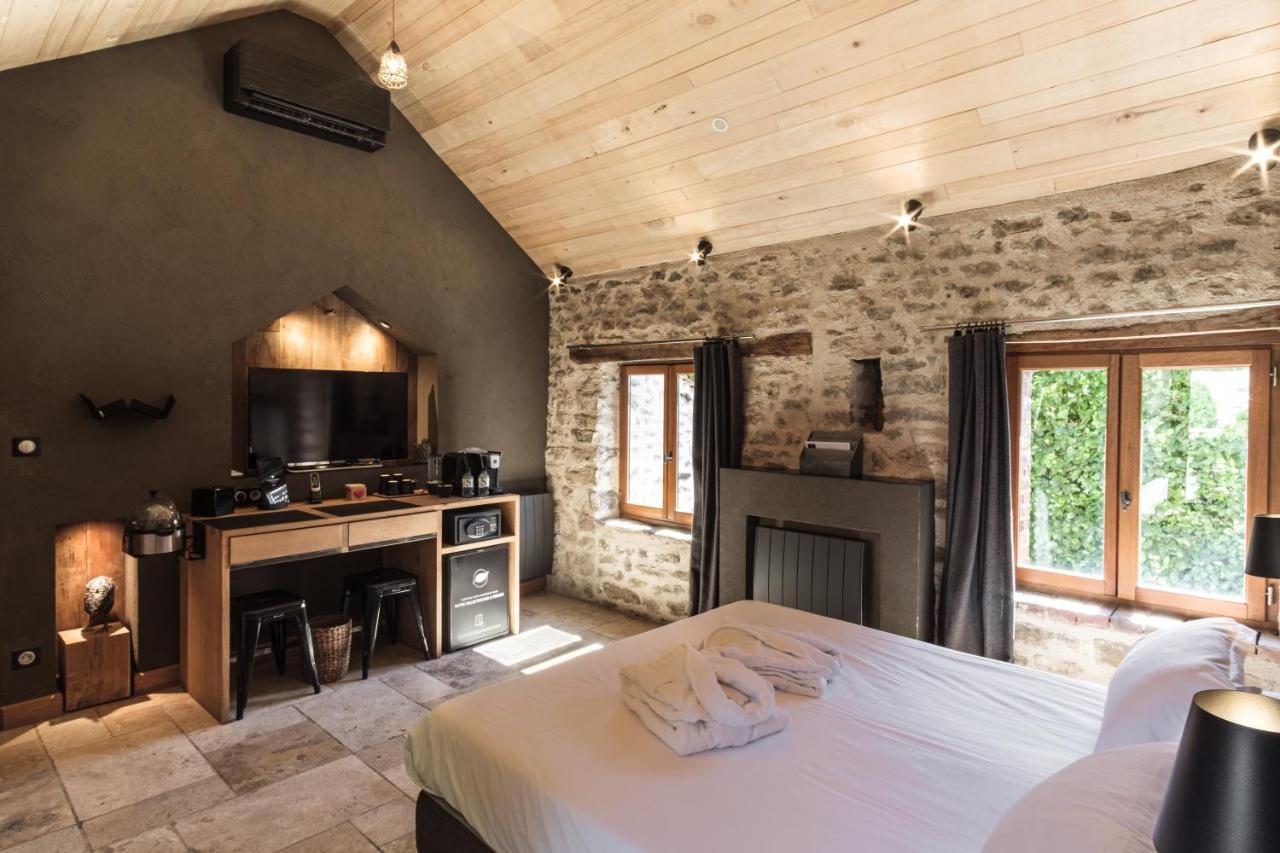 Le Domaine Des Pres Verts Suites & Chambres Avec Jacuzzi Privatif Jouey Екстериор снимка
