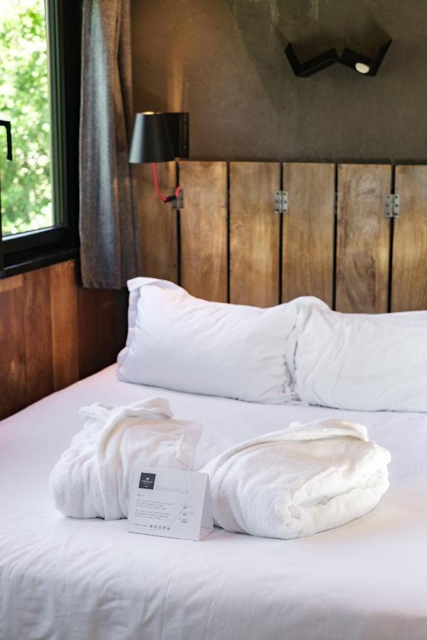 Le Domaine Des Pres Verts Suites & Chambres Avec Jacuzzi Privatif Jouey Екстериор снимка