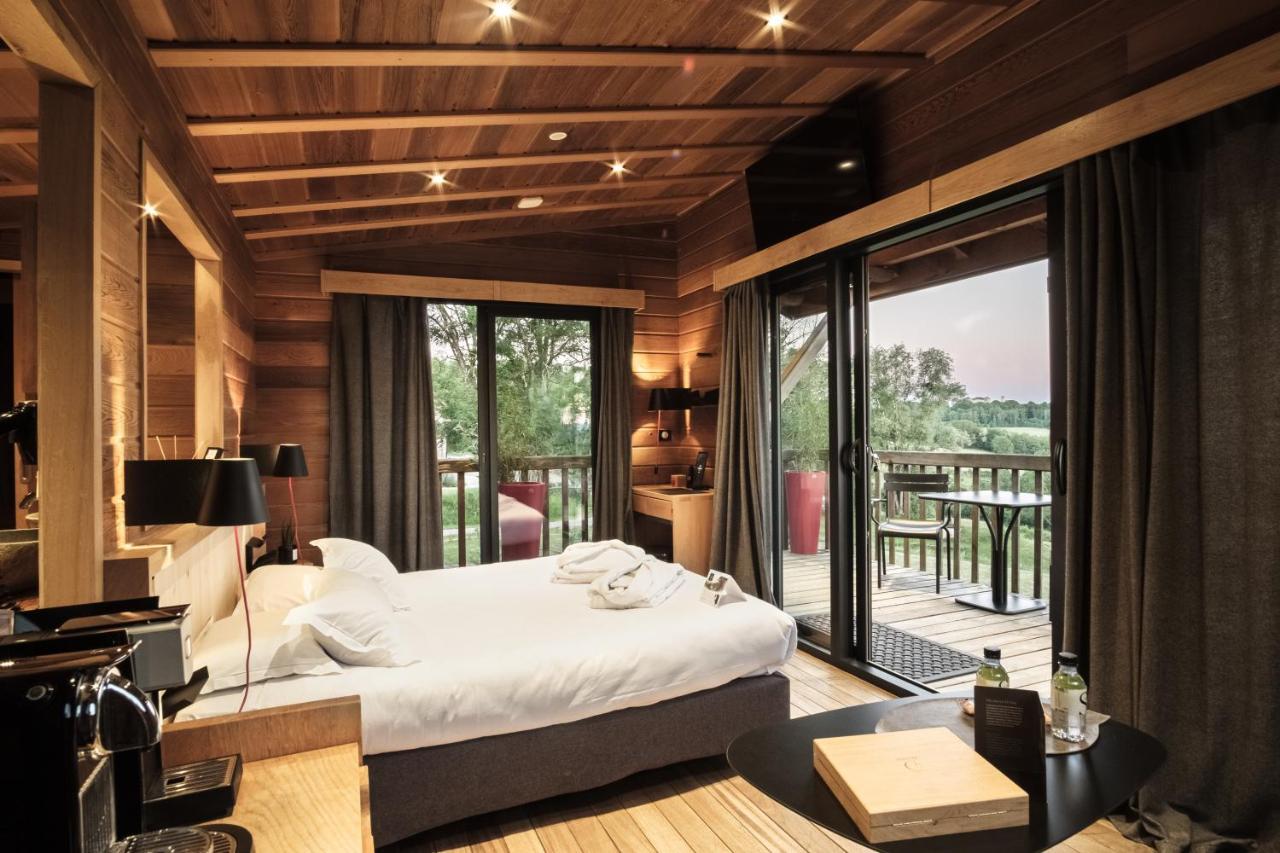 Le Domaine Des Pres Verts Suites & Chambres Avec Jacuzzi Privatif Jouey Екстериор снимка