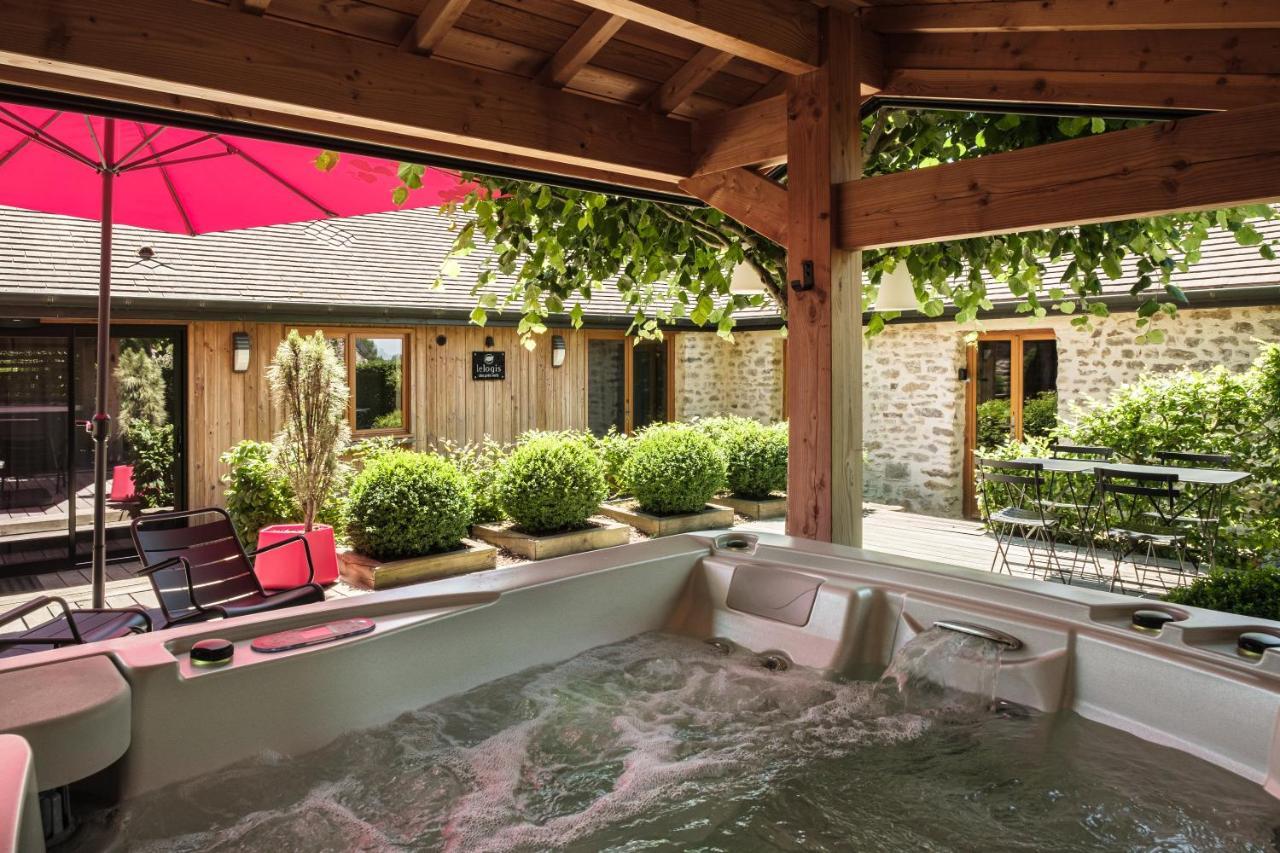 Le Domaine Des Pres Verts Suites & Chambres Avec Jacuzzi Privatif Jouey Екстериор снимка