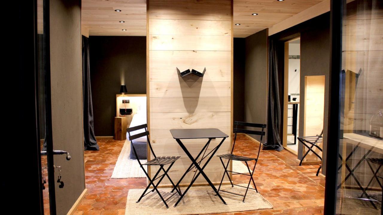 Le Domaine Des Pres Verts Suites & Chambres Avec Jacuzzi Privatif Jouey Екстериор снимка